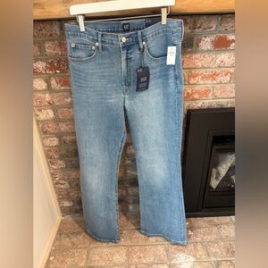 NWT GAP Women's Classic Straight Leg Jeans - Light Blue
